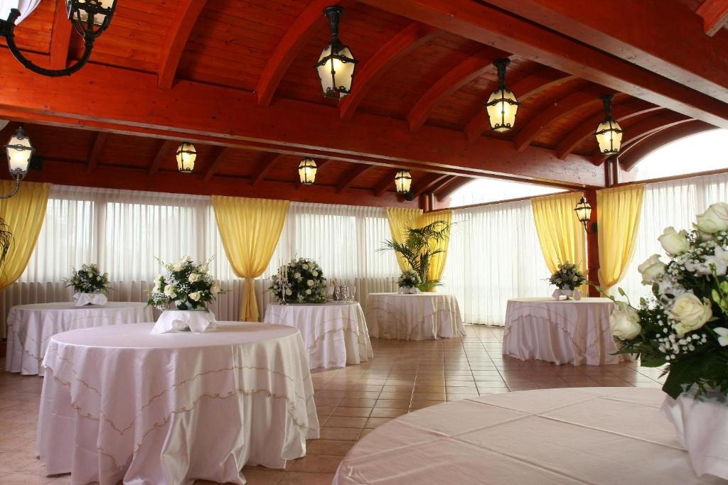 Hotel Ristorante Rossemi San Giovanni Rotondo Exteriör bild