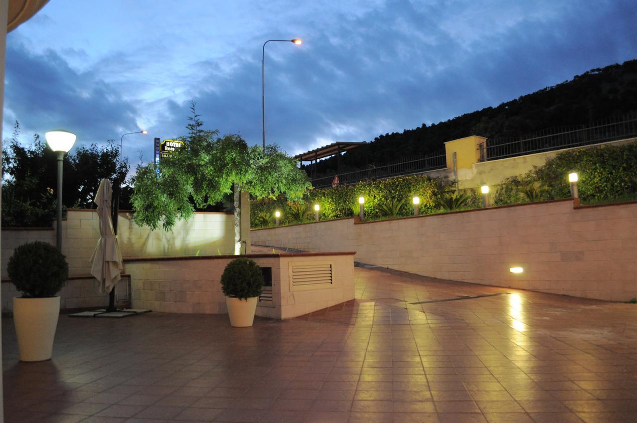 Hotel Ristorante Rossemi San Giovanni Rotondo Exteriör bild