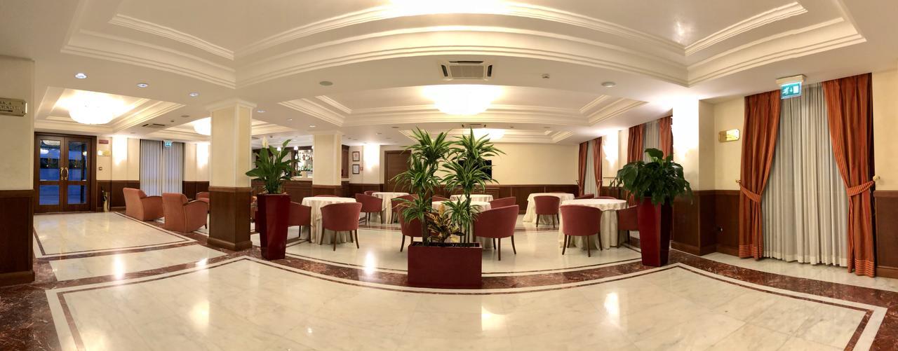Hotel Ristorante Rossemi San Giovanni Rotondo Exteriör bild