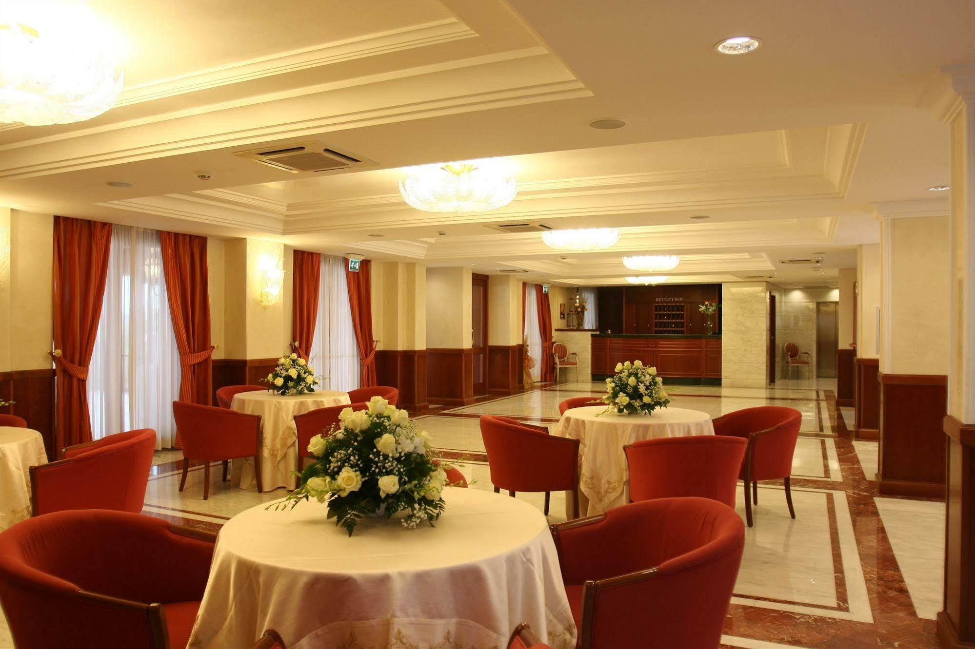 Hotel Ristorante Rossemi San Giovanni Rotondo Exteriör bild