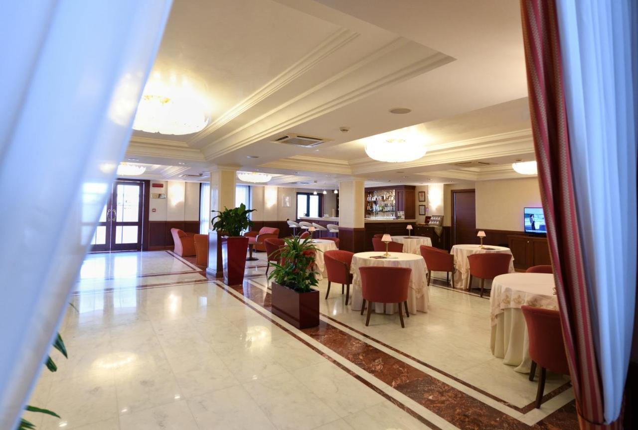 Hotel Ristorante Rossemi San Giovanni Rotondo Exteriör bild